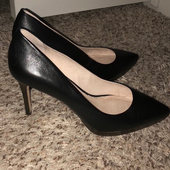 Louis Et Cie Black Leather Pumps - Picture 1 of 4